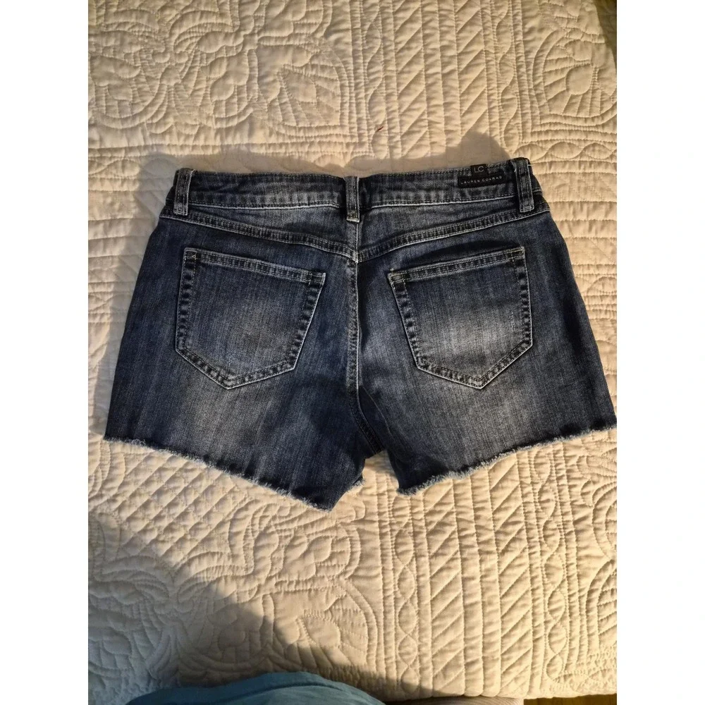 Lauren Conrad Women's Size 6 Dark Wash Distressed Denim Cutoff Shorts Frayed Hem